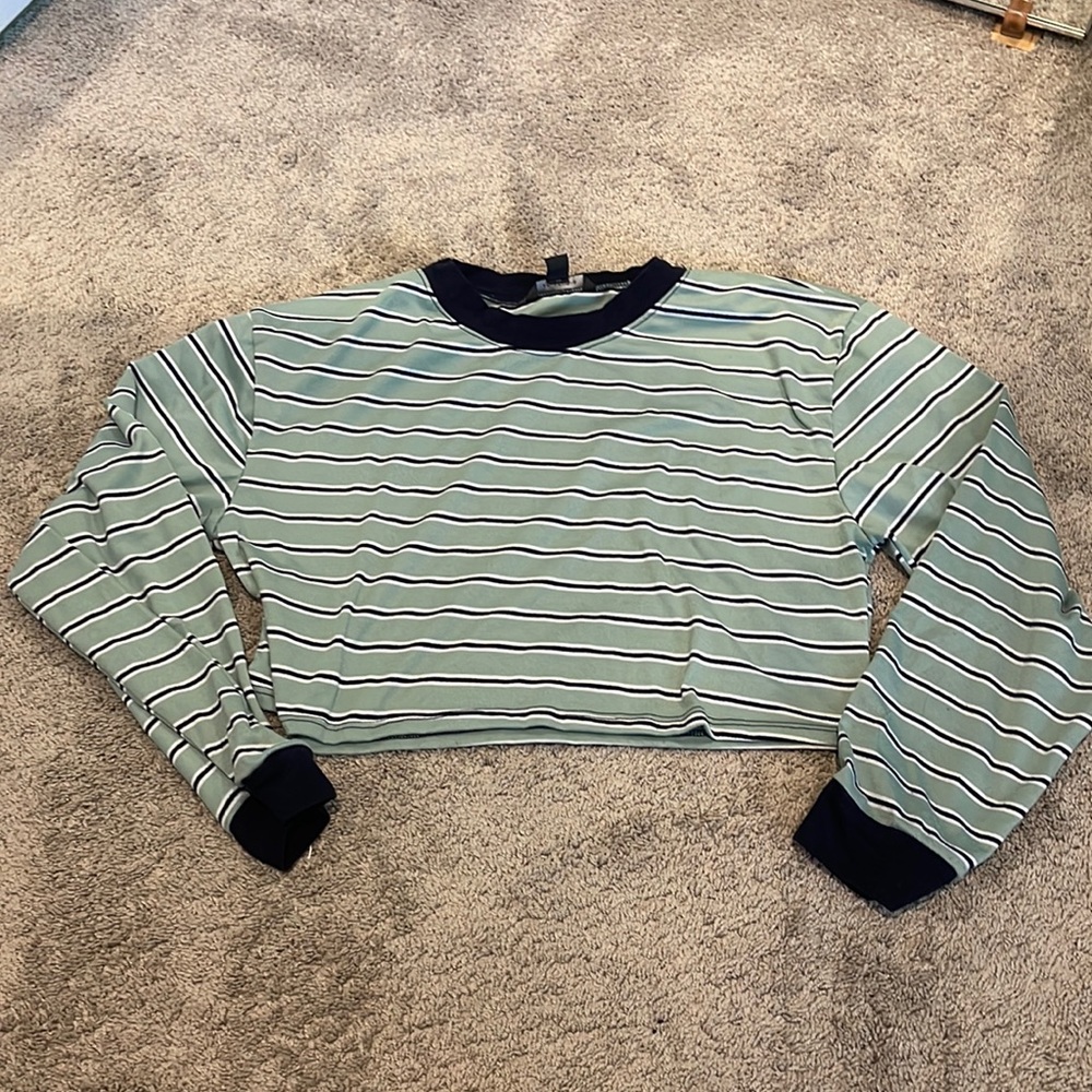 Cropped long sleeve